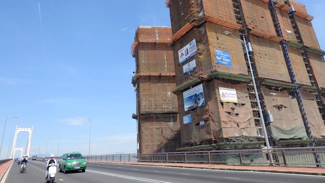 A under-construction condotel project is seen next to Thuan Phuoc Bridge in Da Nang.