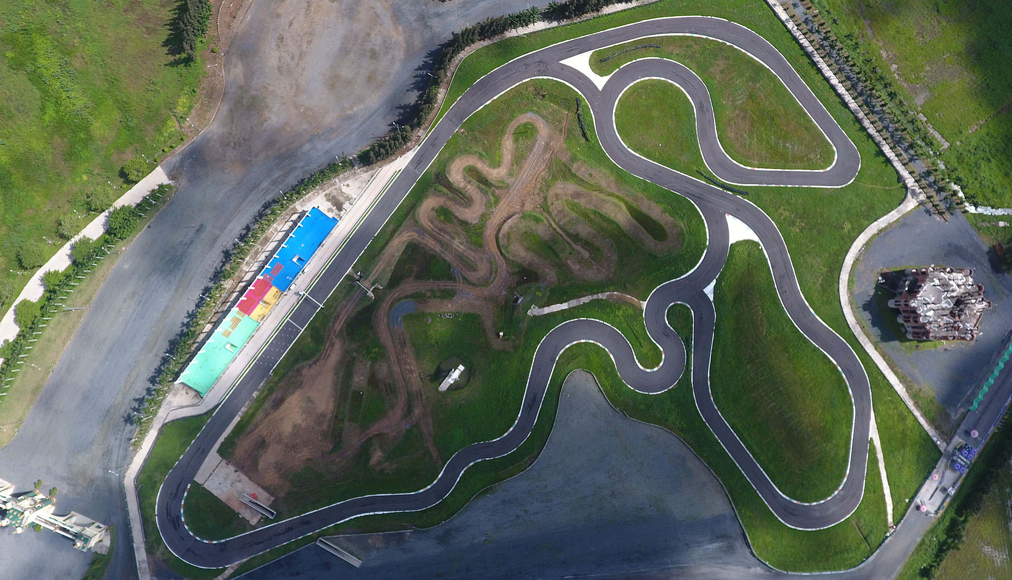 This race track is the only construction item inside Happyland that has been completed and put to use. Photo: Tuoi Tre