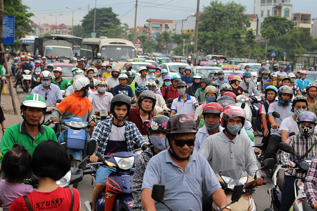 A traffic jam in front of the Nuoc Ngam Bus Station in Hanoi on September 4, 2017.