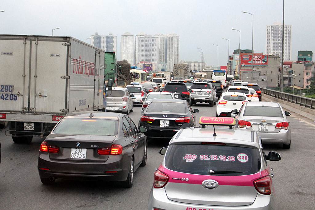 Traffic gridlock on Ring Road 3 in the Vietnamese capital.