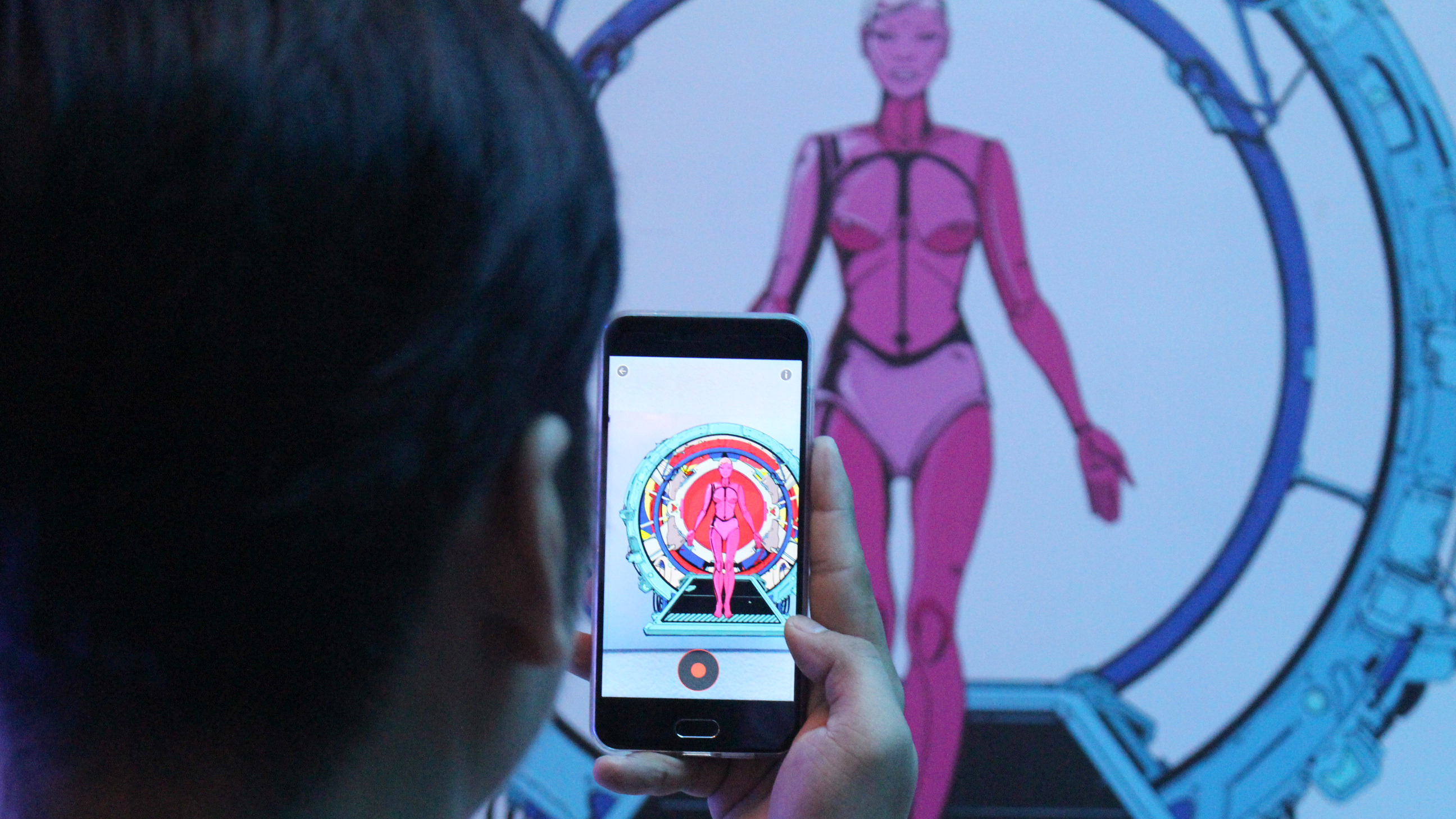People can enjoy the artworks via an application called EyeJack on their smartphones.