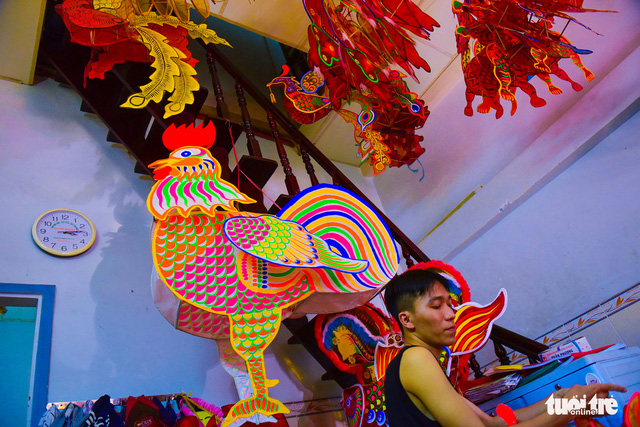 A special rooster-shaped lantern, fetching some VND600,000 (US$27)