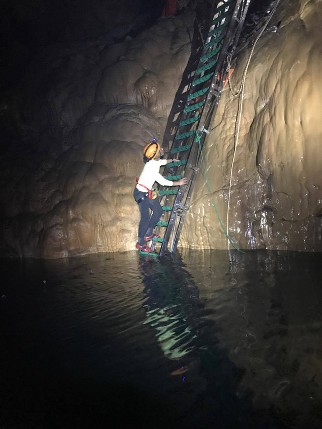 The ladder at the 'Vietnamese Wall' inside Son Doong. Photo: Oxalis