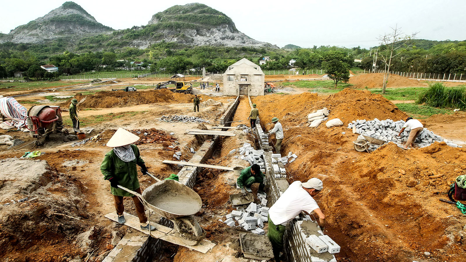 A wildlife sanctuary is being built in Ninh Binh Province. Photo: Tuoi Tre