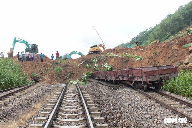Railways at Lam Giang Station are blocked by a mudslide.