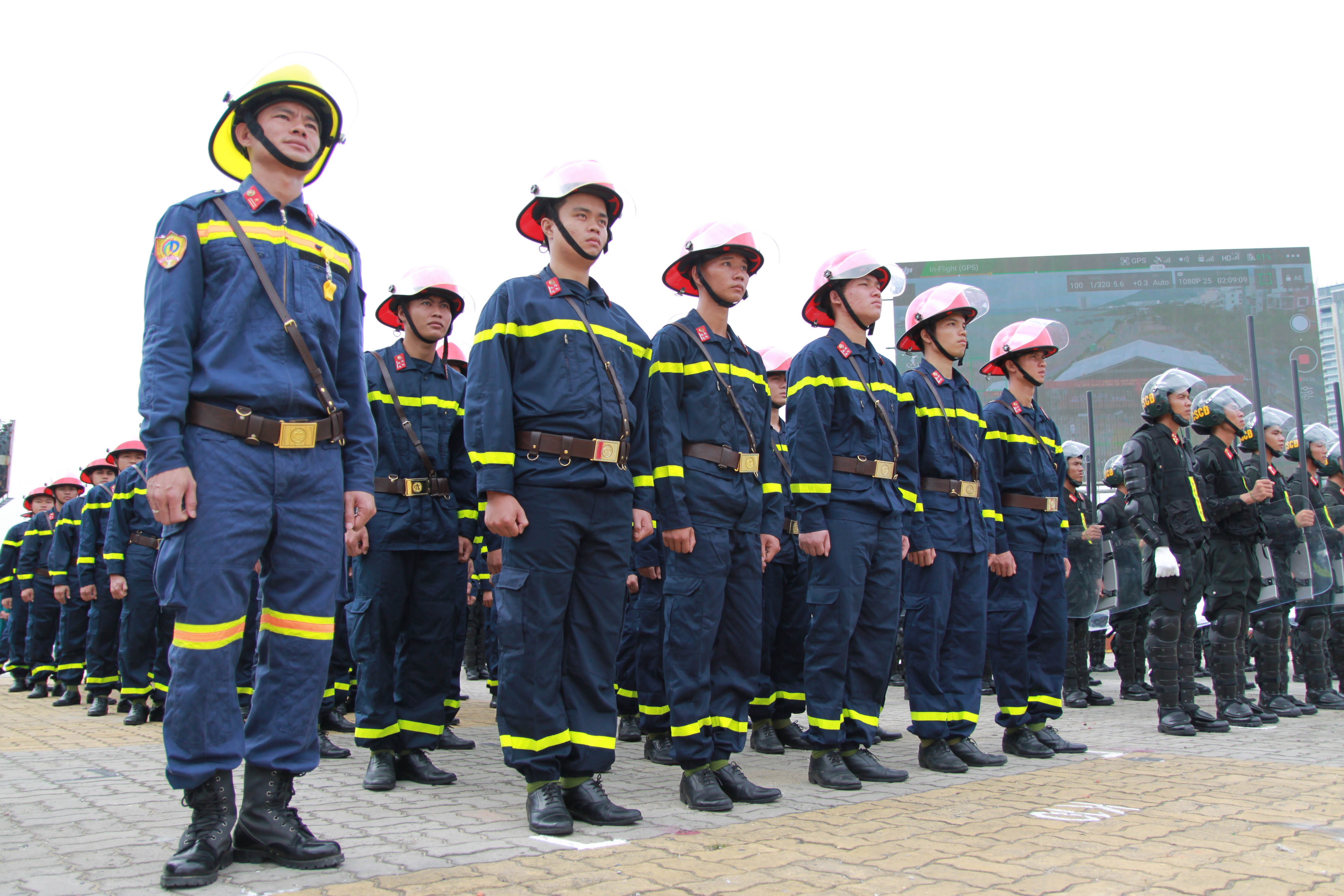 Firefighting police units