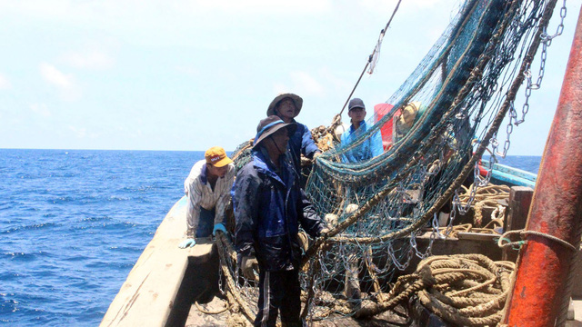 A Vietnamese fishing boat