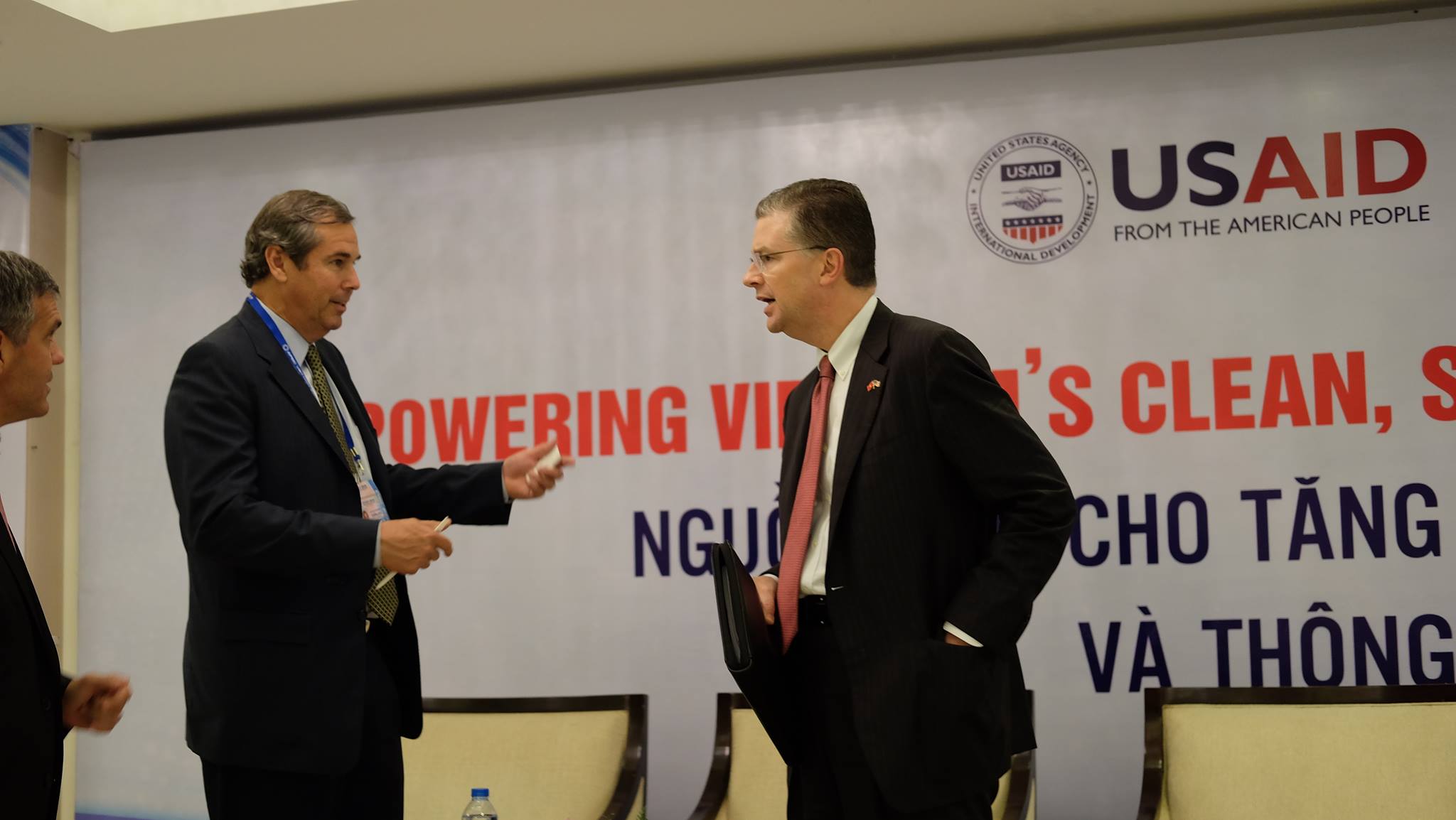 U.S. Ambassador to Vietnam Daniel Kritenbrink (right) is seen at the event. Photo: Son Luong/Tuoi Tre News