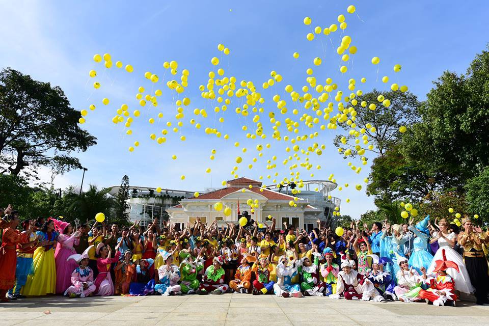 Balloons representing good wishes are release at the event in Ho Chi Minh City.