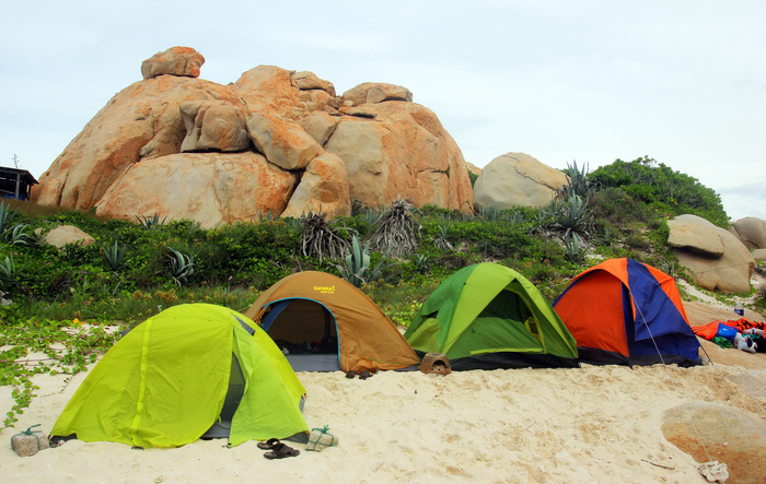 Camping is an easy accommodation option on the island. Photo: Tuoi Tre