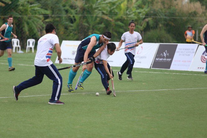 Players during a game at the Hockey Festival. Photo: Tuoi Tre