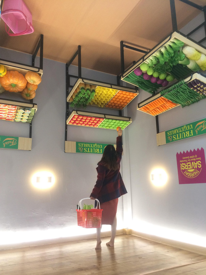 An upside-down supermarket at the Upside Down World in Da Nang. Photo: Tuoi Tre