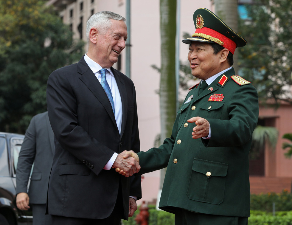 Secretary Mattis shakes hands with General Ngo Xuan Lich at the headquarters of Vietnam’s Ministry of National Defense.