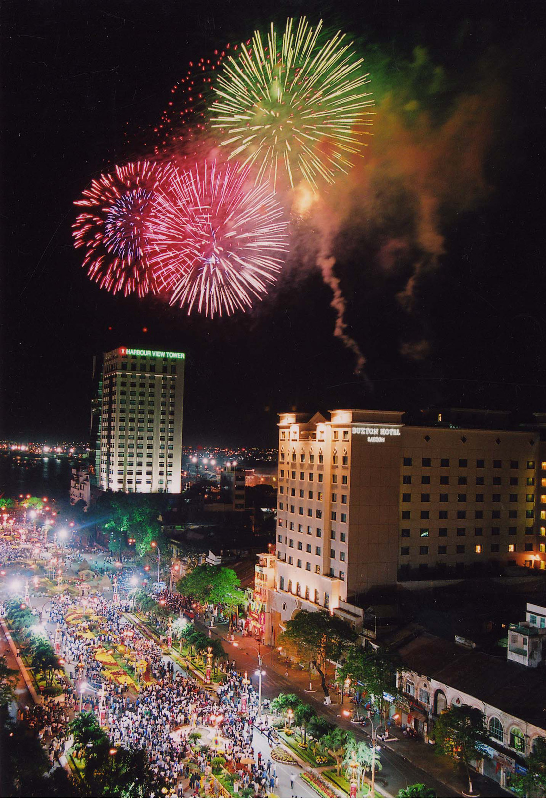 Firework displays in Ho Chi Minh City on the 2005 Lunar New Year. Photo: Tuoi Tre