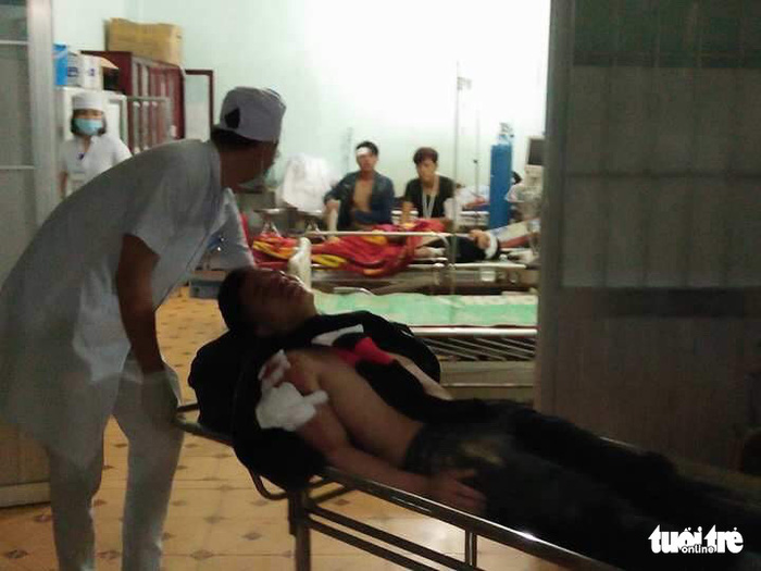 Injured victims are rushed to a local medical center for treatment. Photo: Tuoi Tre