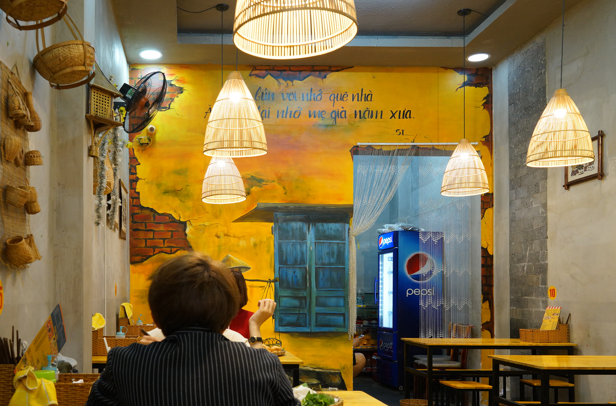 Bun dau mam tom restaurants in Saigon tend to have a northern-style decor. Photo: Tien Bui