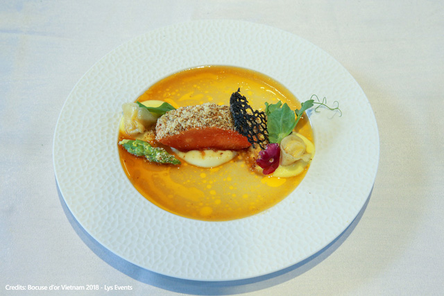 The papaya dish made by Danial Nguyen Minh Dung at the Bocuse d'Or Vietnam, March 2018. Photo: Lys Events