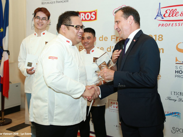 Danial Nguyen Minh Dung receives the grand prize of the Bocuse d'Or Vietnam, March 2018. Photo: Lys Events