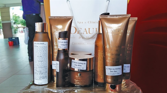 A Deaura cosmetics set is seen in this photo. Photo: Tuoi Tre
