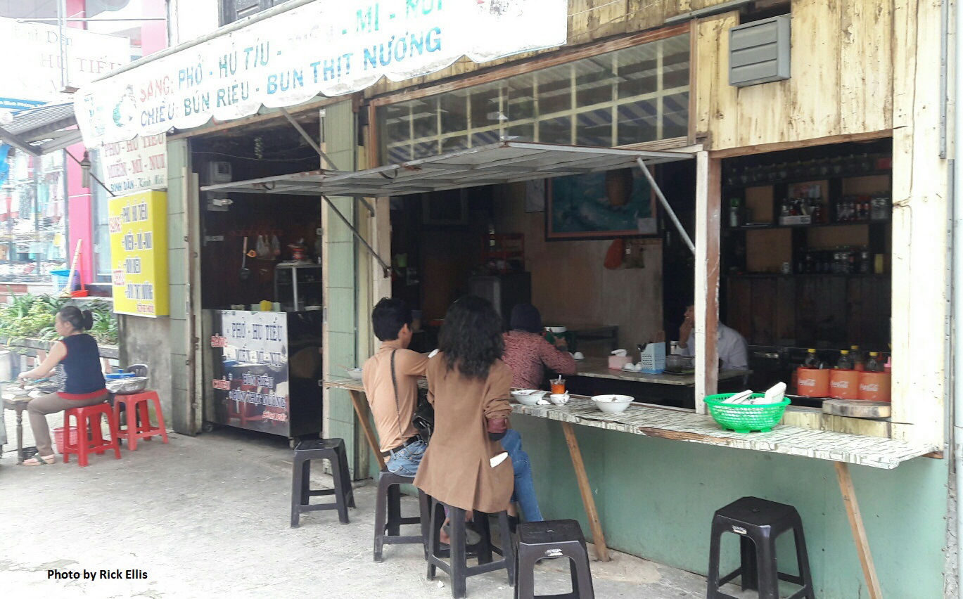 A typical informal Vietnamese restaurant