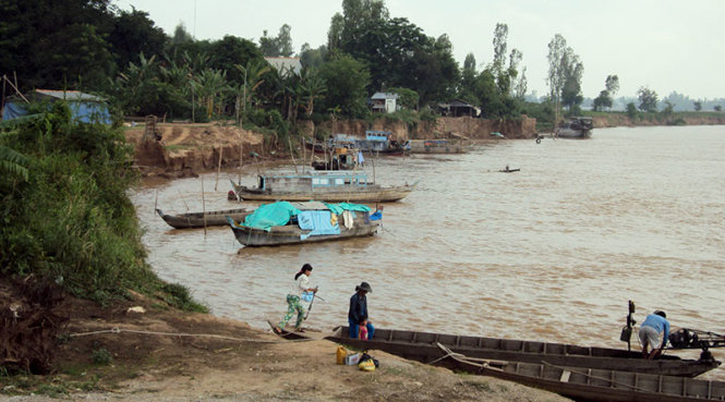 Boats are moored along the Mekong River in Vietnam. Photo: Tuoi Tre
