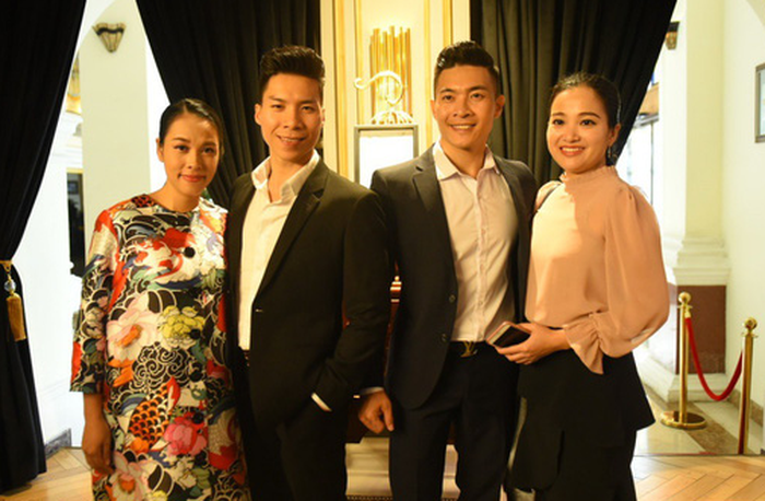 The Giang Brothers and their families are seen at the press conference in Ho Chi Minh City on June 11, 2018. Photo: Tuoi Tre