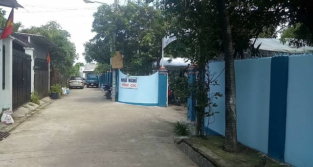 The entrance of the Hong Cuc motel, which was owned by the victim. Photo: Tuoi Tre