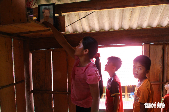 With her husband long gone, Thuc’s two children are her ultimate comfort in life.