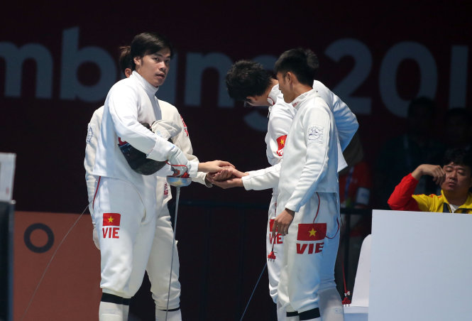 The Vietnamese fencing team also had a disappointed day of competition at the 2018 Asian Games in Indonesia on August 22, 2018. Photo: Tuoi Tre