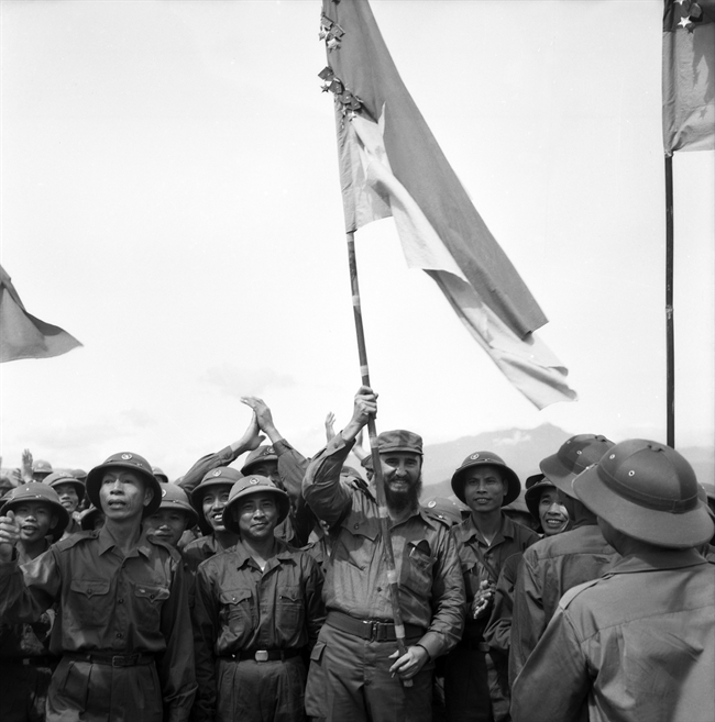 A file photo of Fidel Castro’s historic visit to Quang Tri Province in central Vietnam in September 1973.
