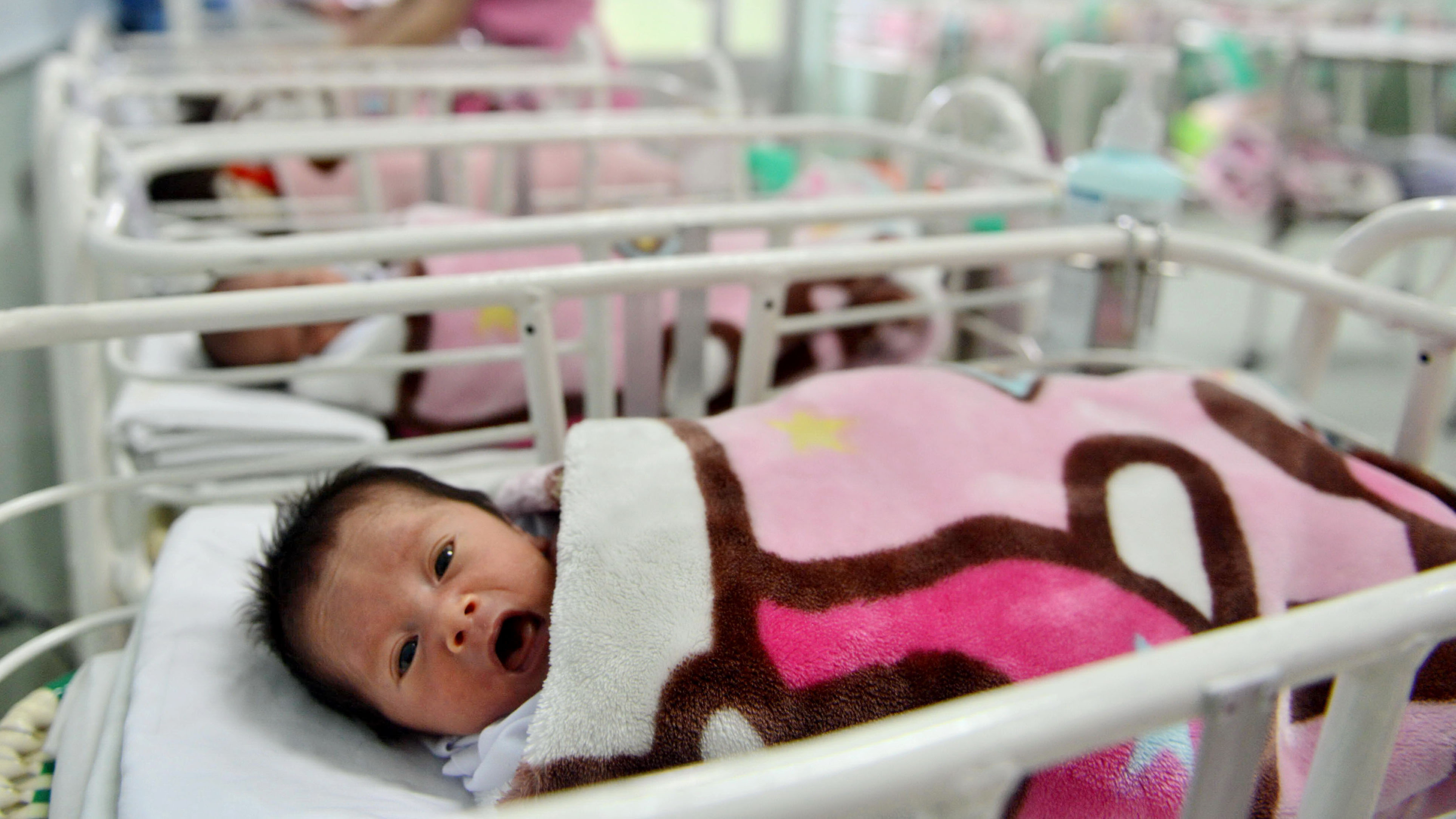 ​Vietnam scraps planned parenthood in revised population policy