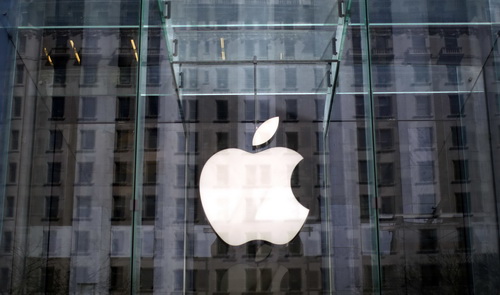 Apple profit falls for first time in nearly a decade