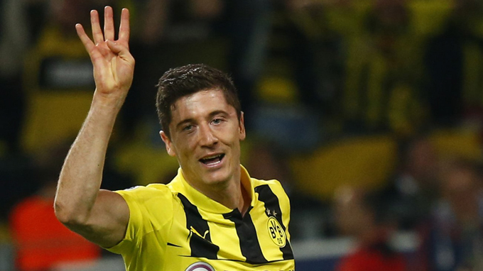 Four-star Lewandowski fires Dortmund rout of Real