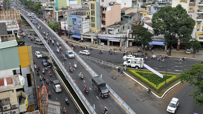 Lang Cha Ca flyover open to traffic