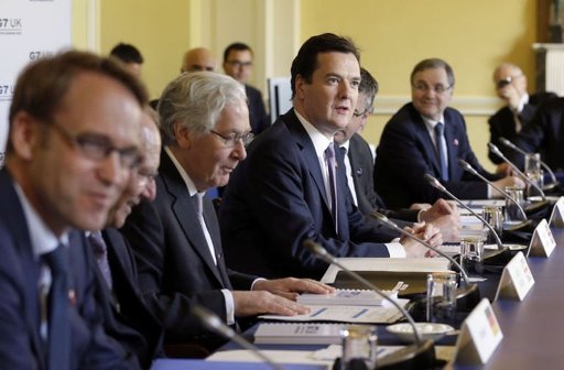 G7 smoothes divisions, agrees on currency policy