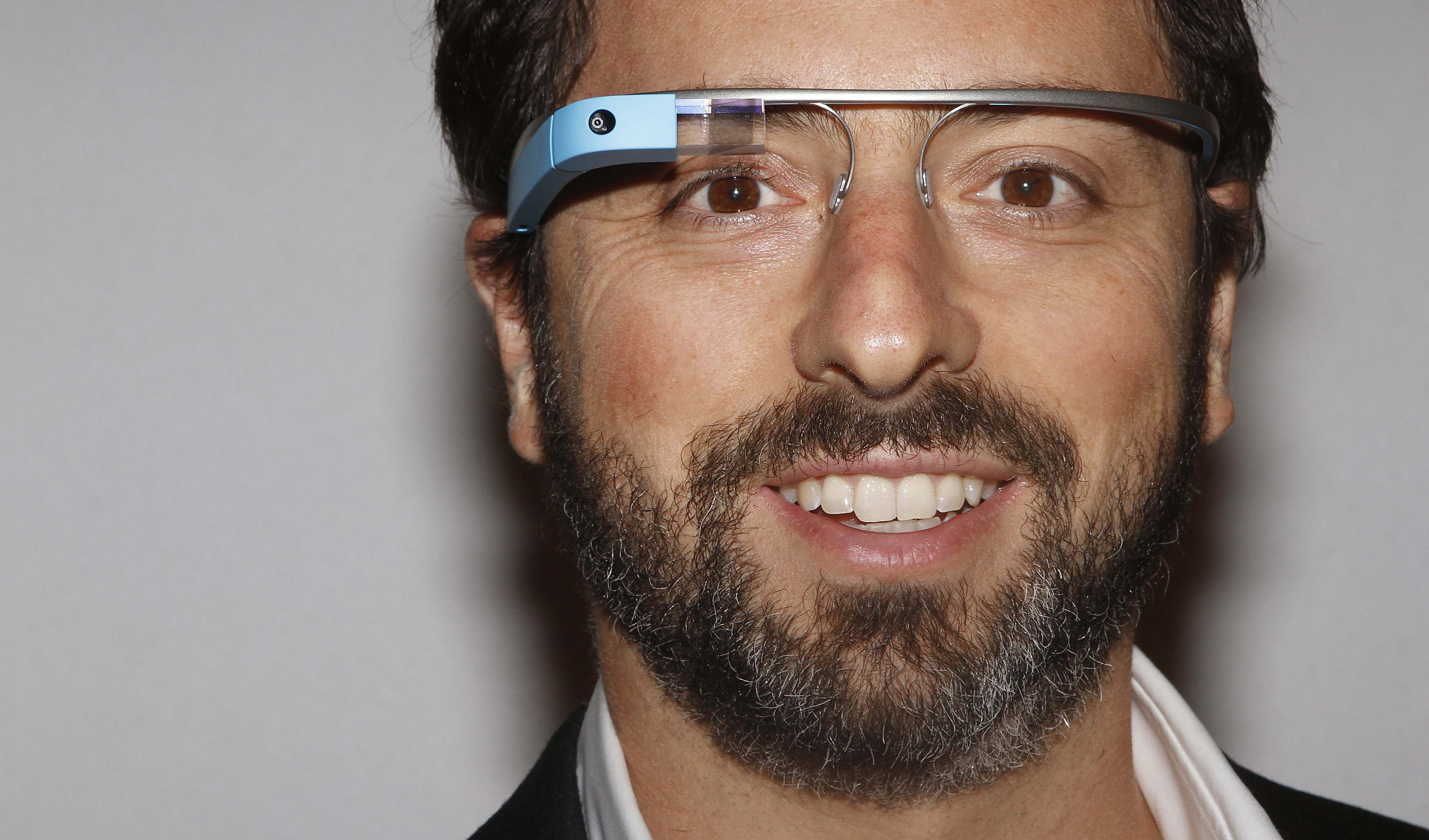 Google chief says Glass privacy fears will fade