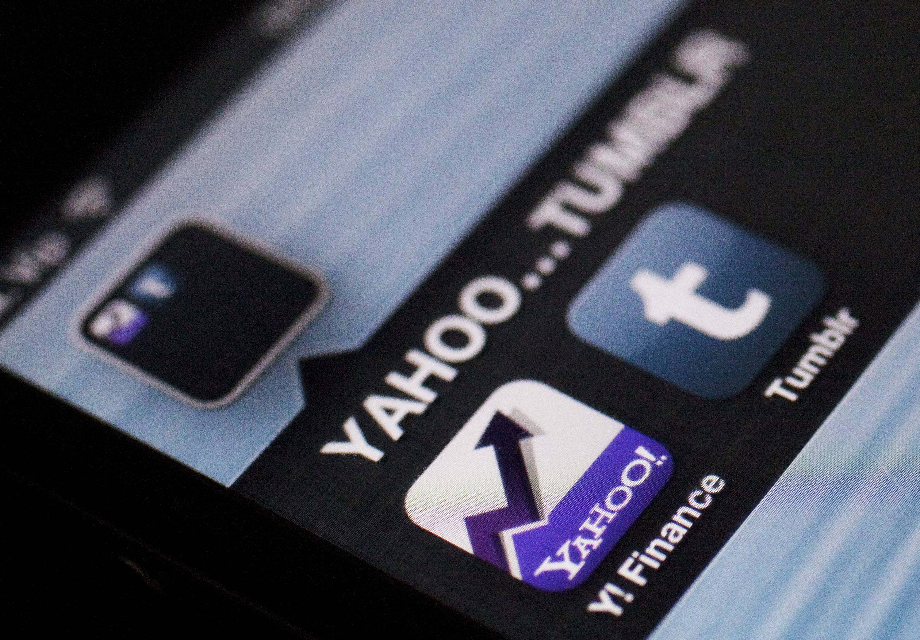 Yahoo reports 29,000 government data requests