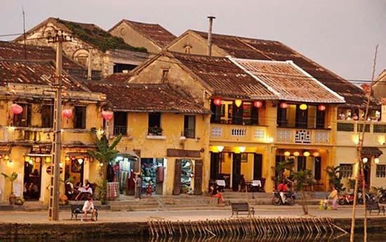 Hoi An includes lineage worship house to tour