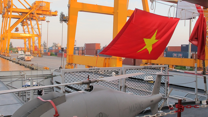 French Navy patrol ship visits Hai Phong