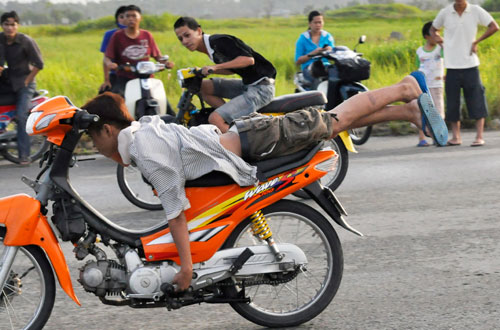 2 dead from illegal bike race on airport runway