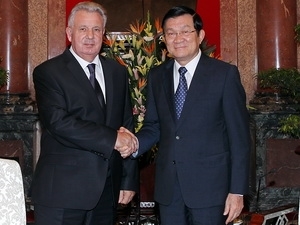 President Sang asks for Russia’s support to Vietnamese investors
