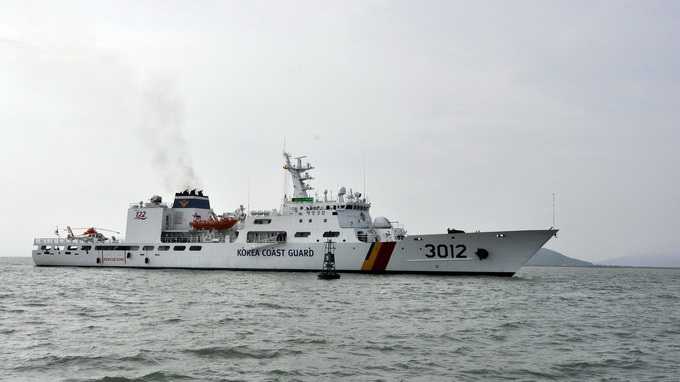 S. Korea’s sea police ship visits Vietnam