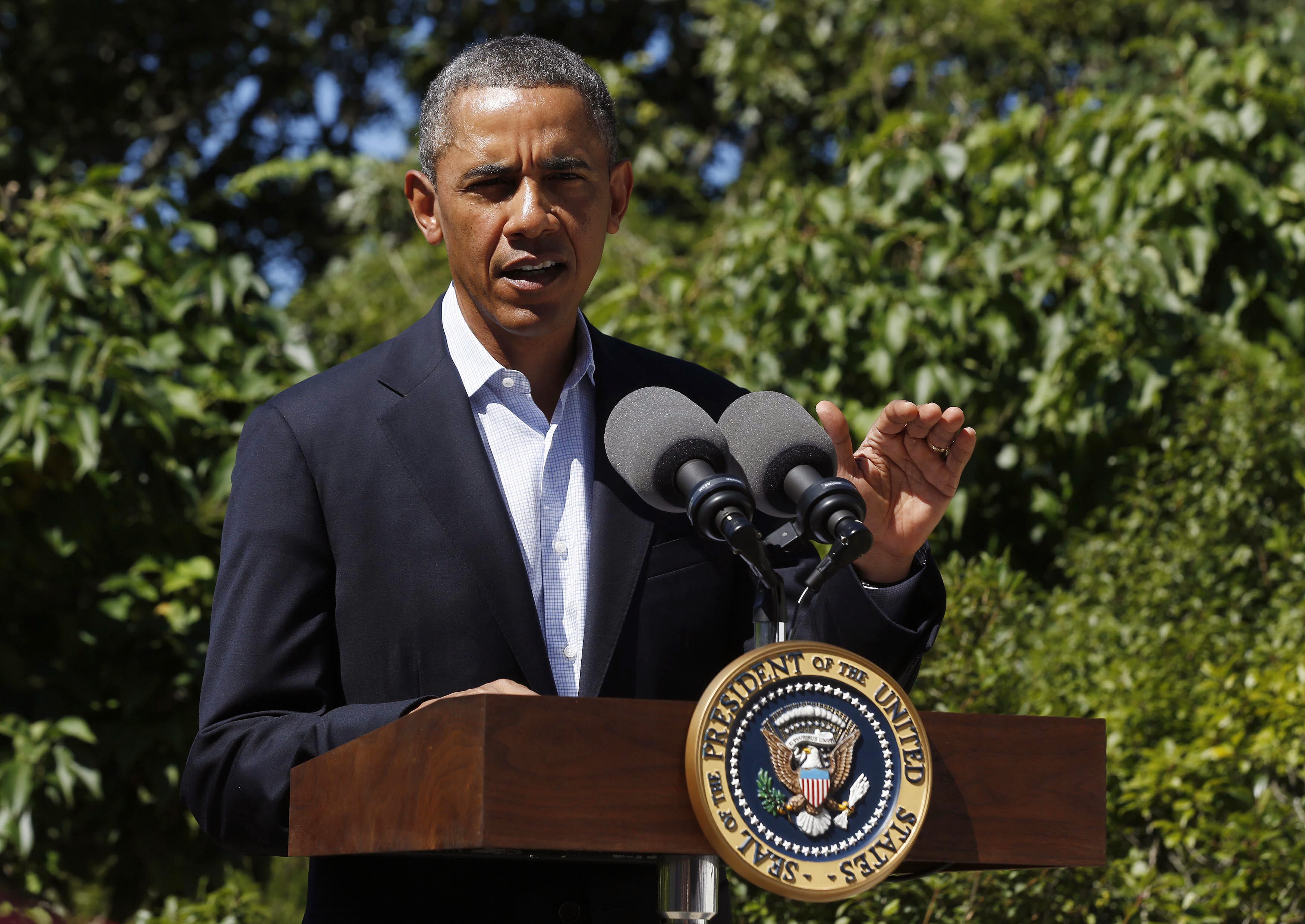 Obama cancels military exercises, condemns violence in Egypt