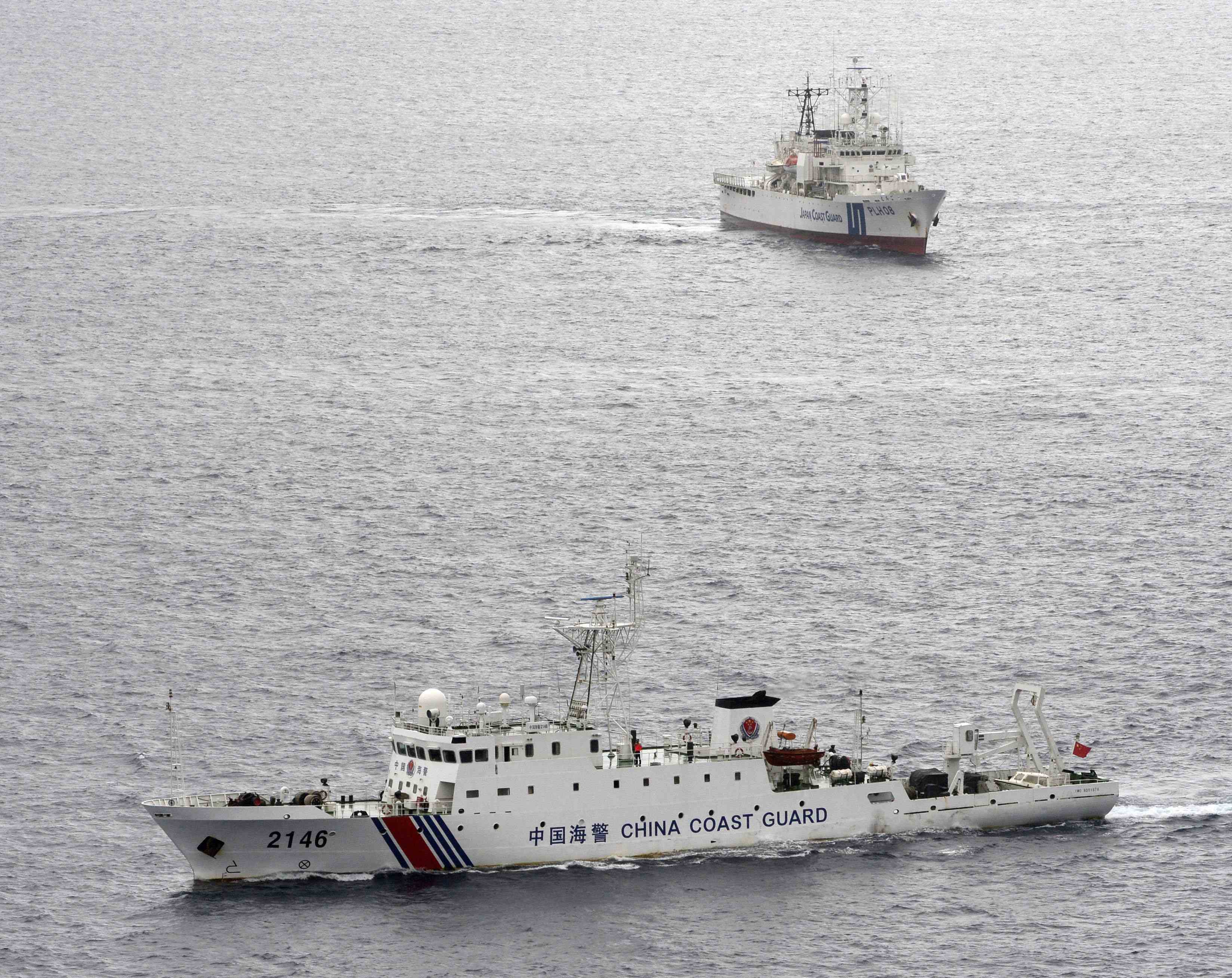 Japan nationalists return after nearing islands disputed with China