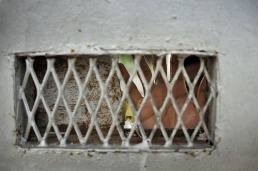Dozens escape in new Indonesian jailbreak