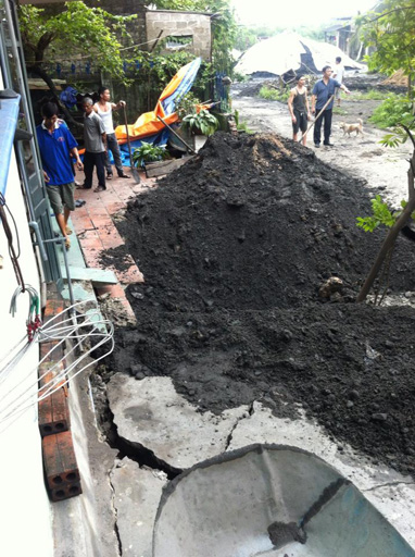 Dangerous holes force evacuation in Quang Ninh