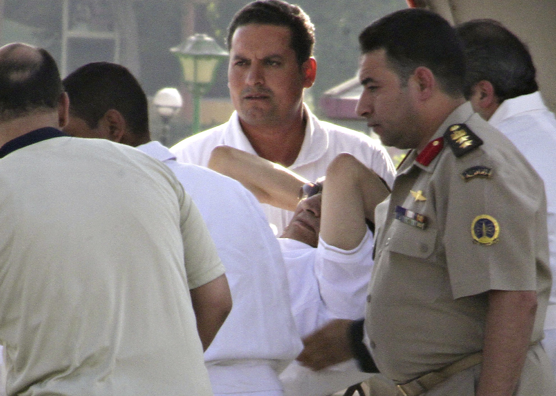 Egypt's Mubarak leaves prison for house arrest