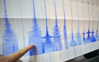 Strong quake strikes off eastern Indonesia: USGS