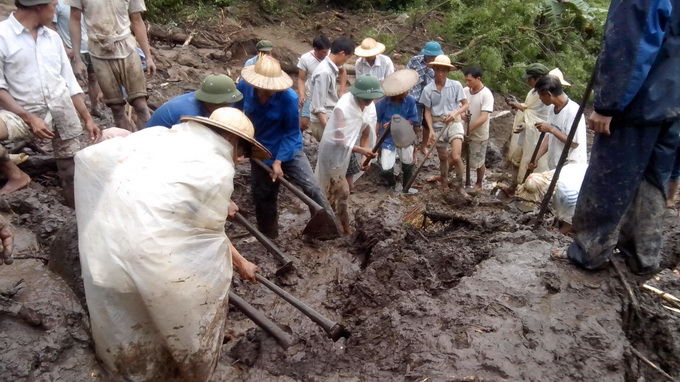 Flashflood, rockslide kill 3, cause $1 mil loss in Lai Chau