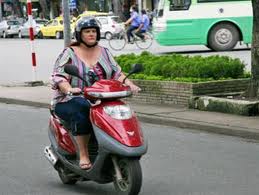 New motorbike regulations for foreigners in Khanh Hoa